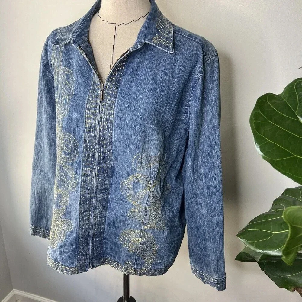 Chicos Denim Jacket Embroidered Gold Paisley Vintage Sz M 90s